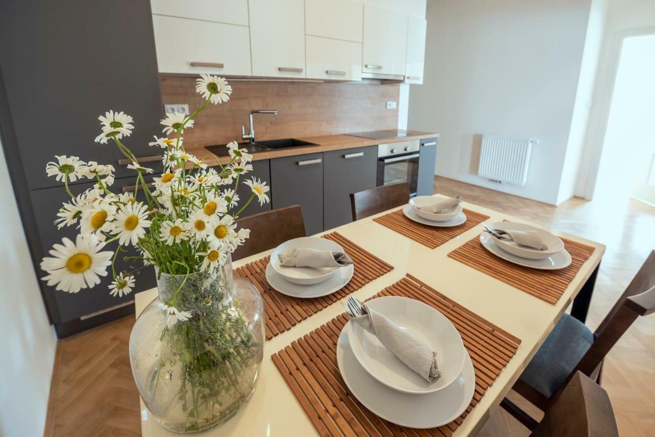 Letna Garden Suites Praha Eksteriør bilde